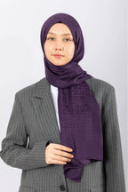 Jacquard stoles with geometric design