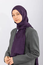 Jacquard stoles with geometric design