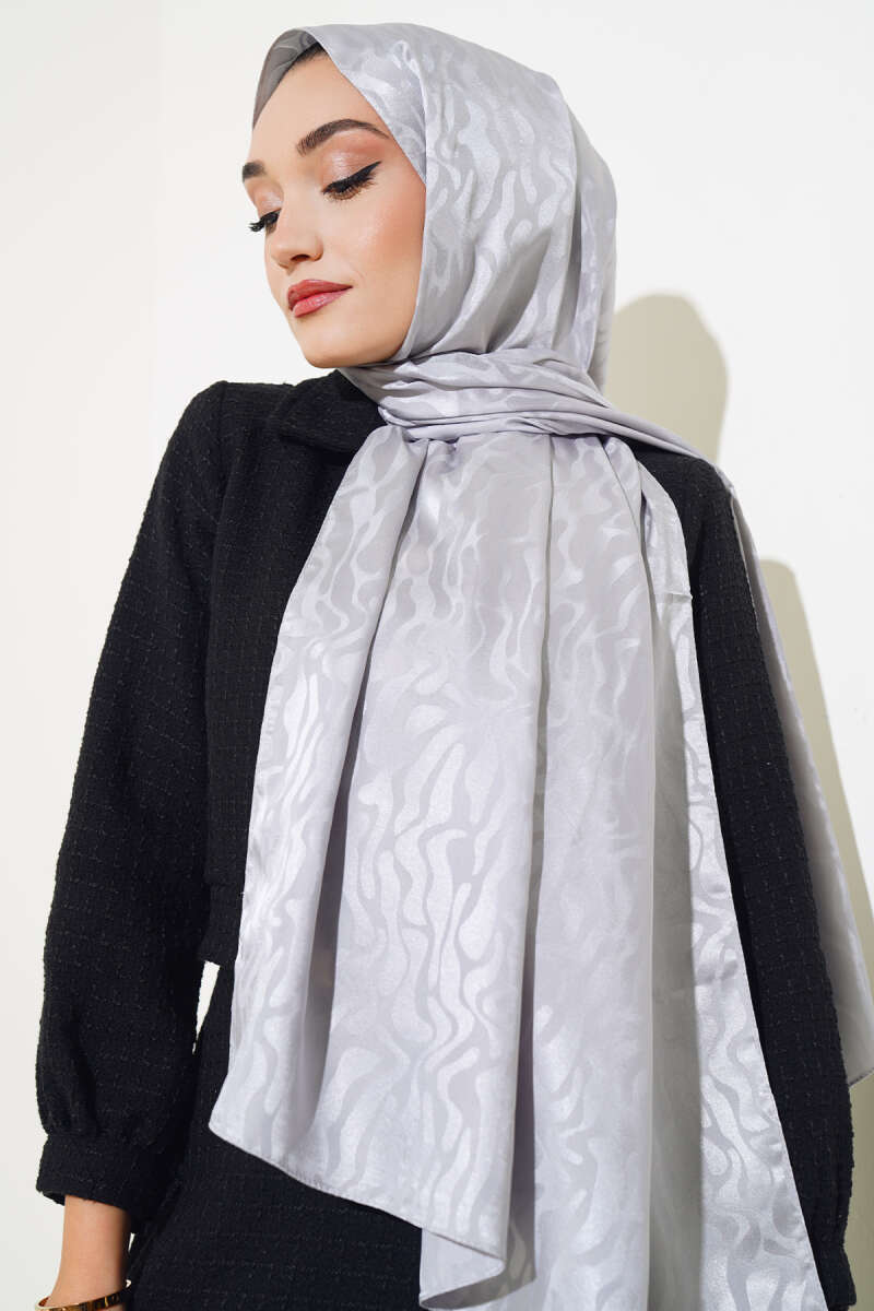 Jacquard shiny stoles