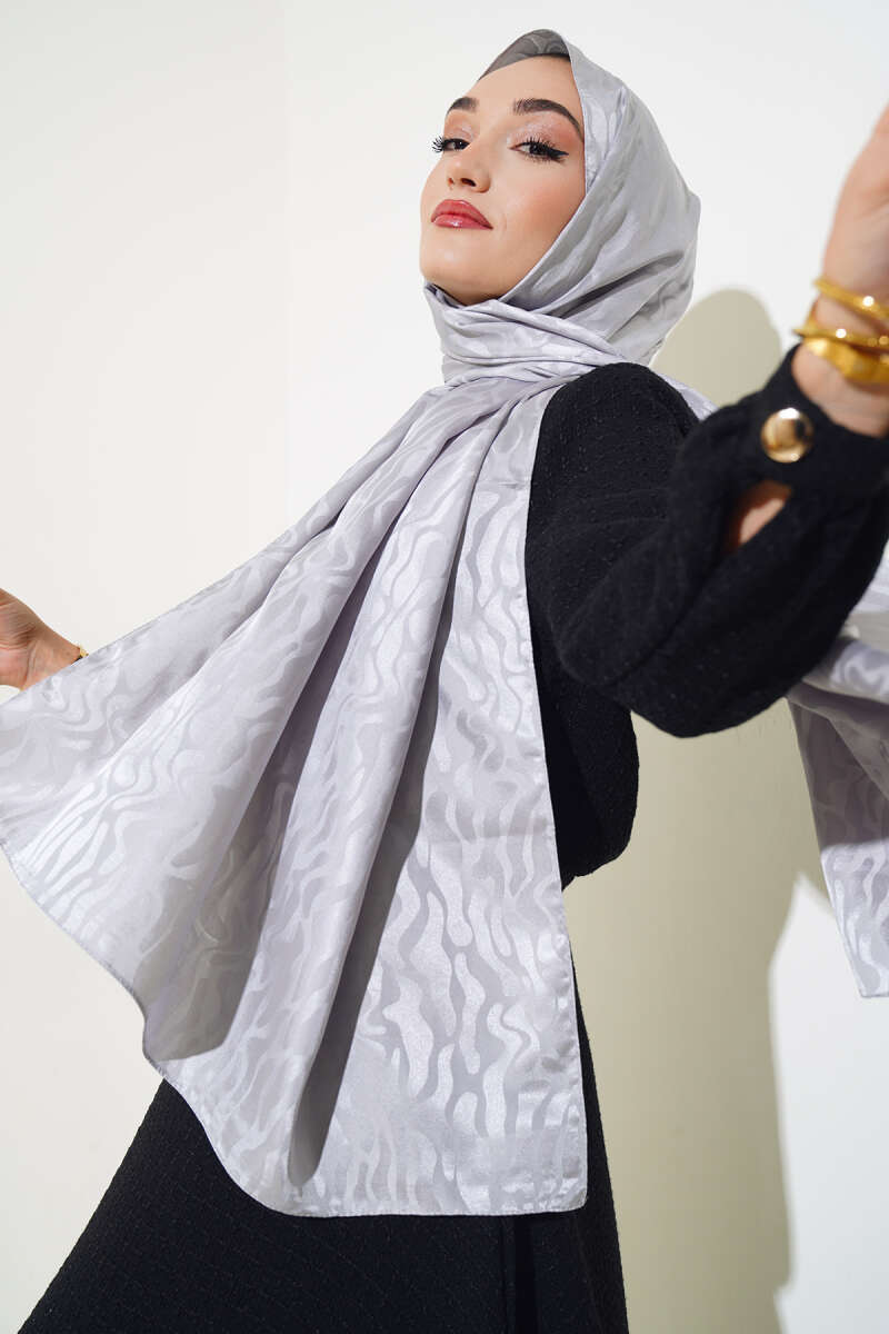 Jacquard shiny stoles