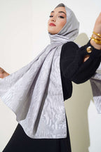 Jacquard shiny stoles