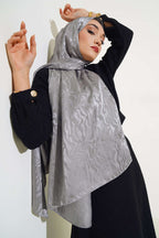 Jacquard shiny stoles