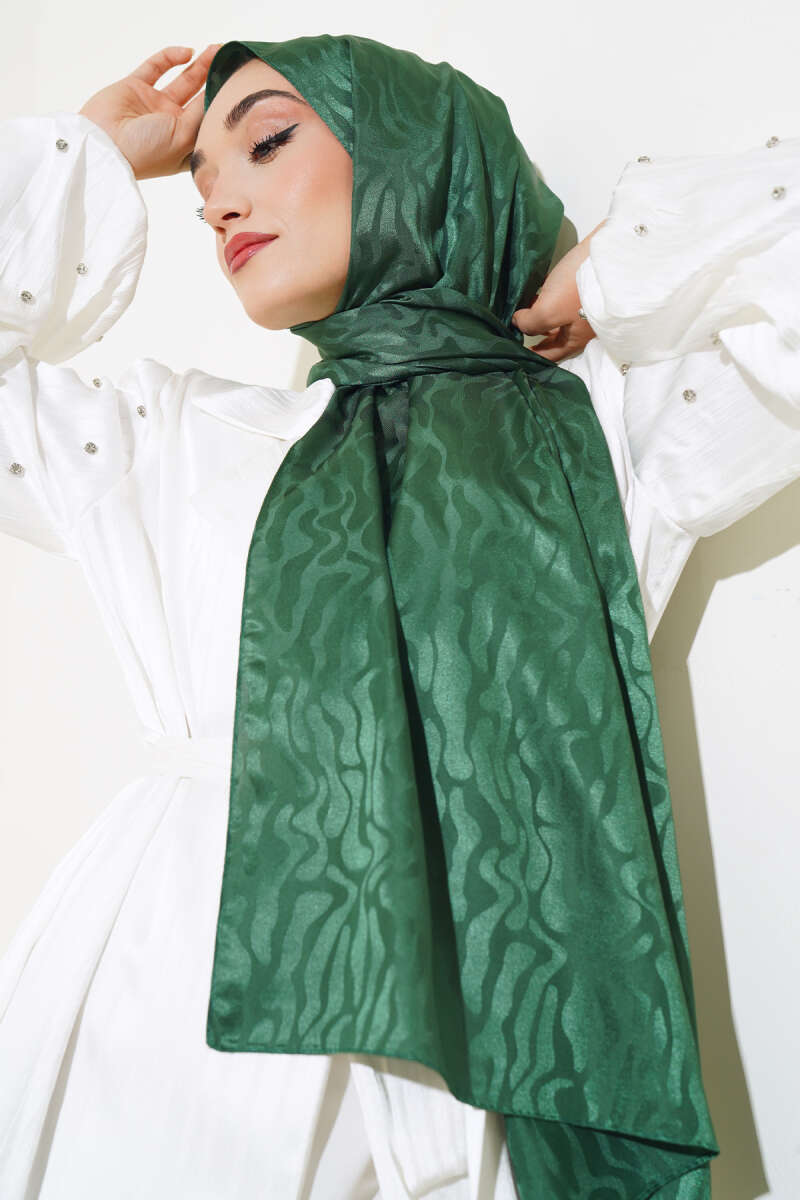 Jacquard shiny stoles