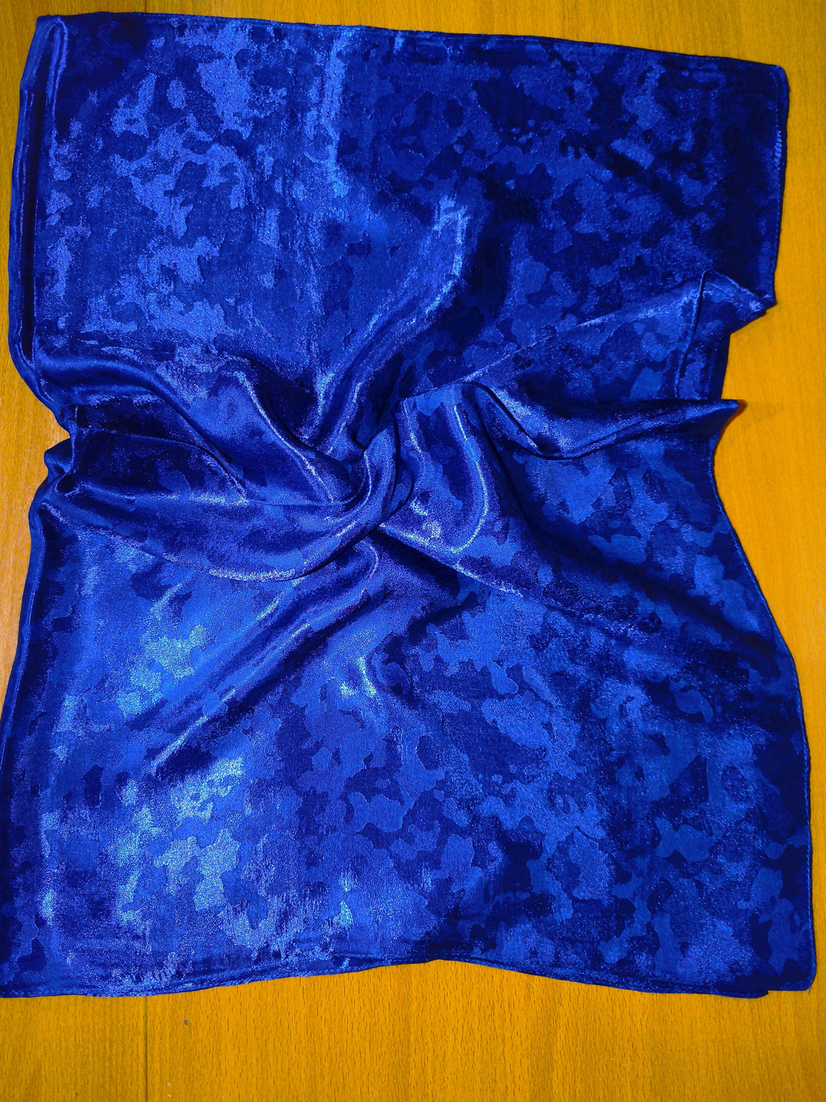 Jacquard marble stoles