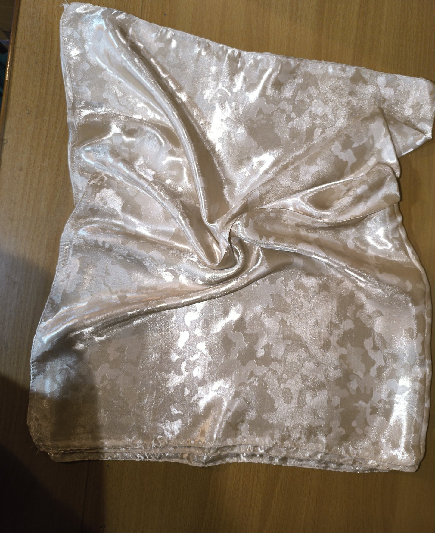 Jacquard marble stoles