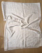 Jacquard stoles with circle design