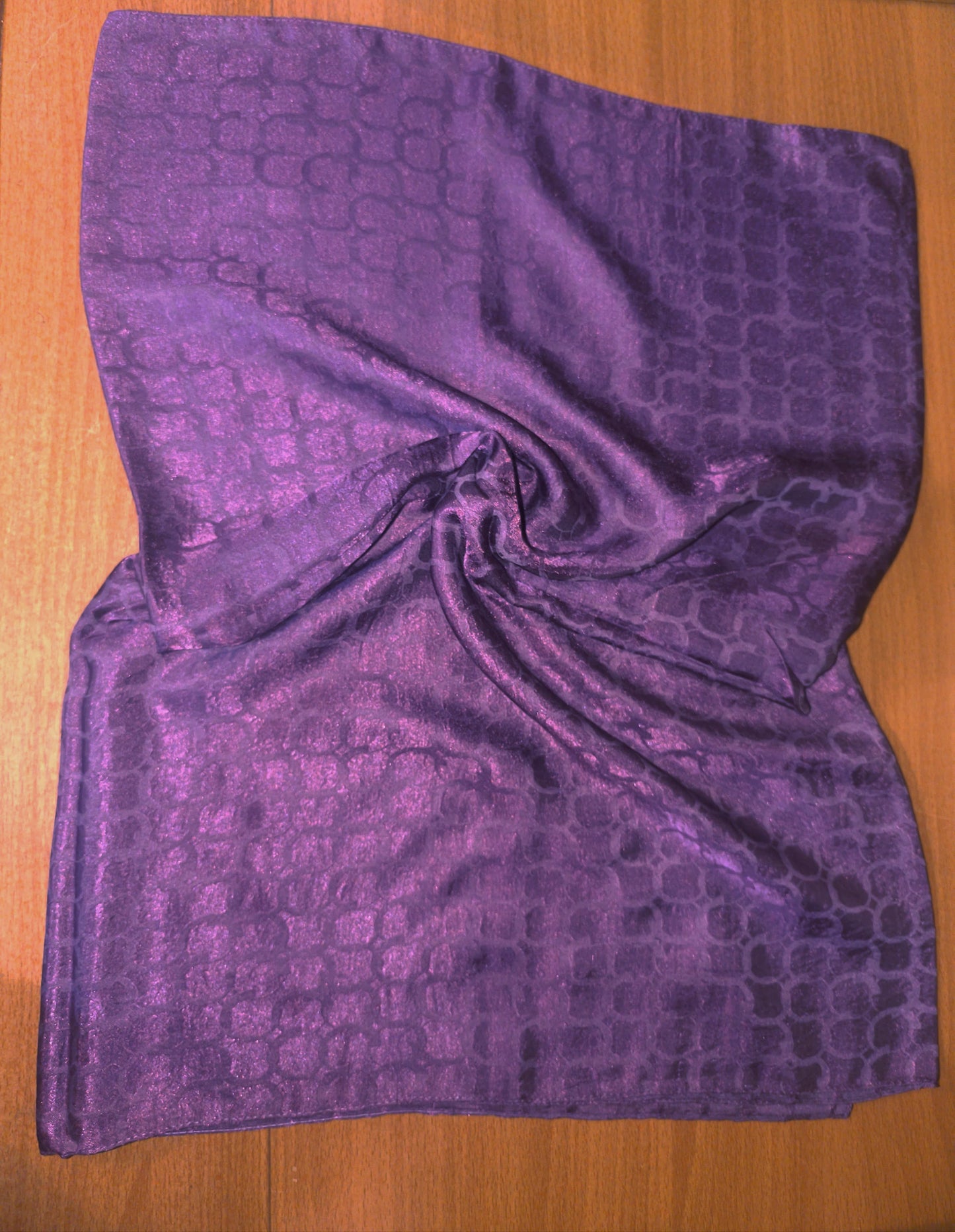 Jacquard stoles with circle design