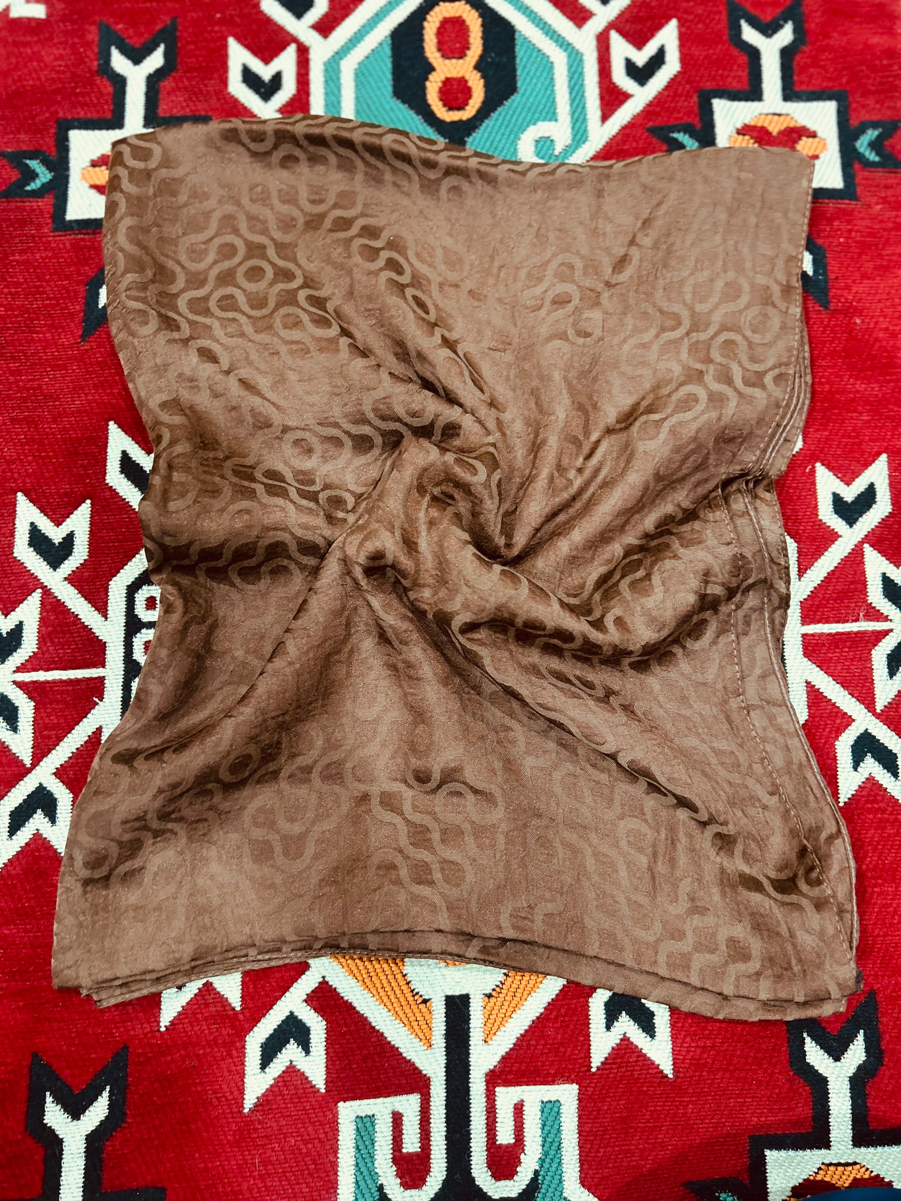 Fferano Jacquard Textured Scarf